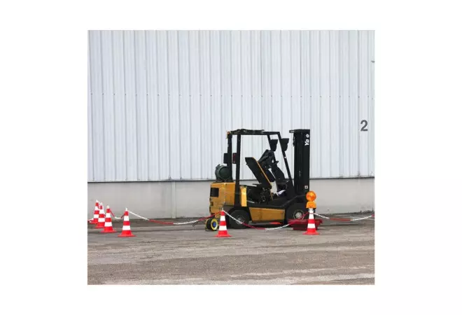 Kit de signalisation chantier - Cônes + chaine