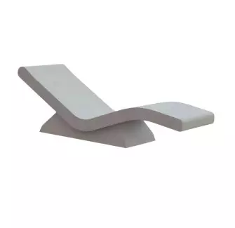 Chaise longue extérieure en béton