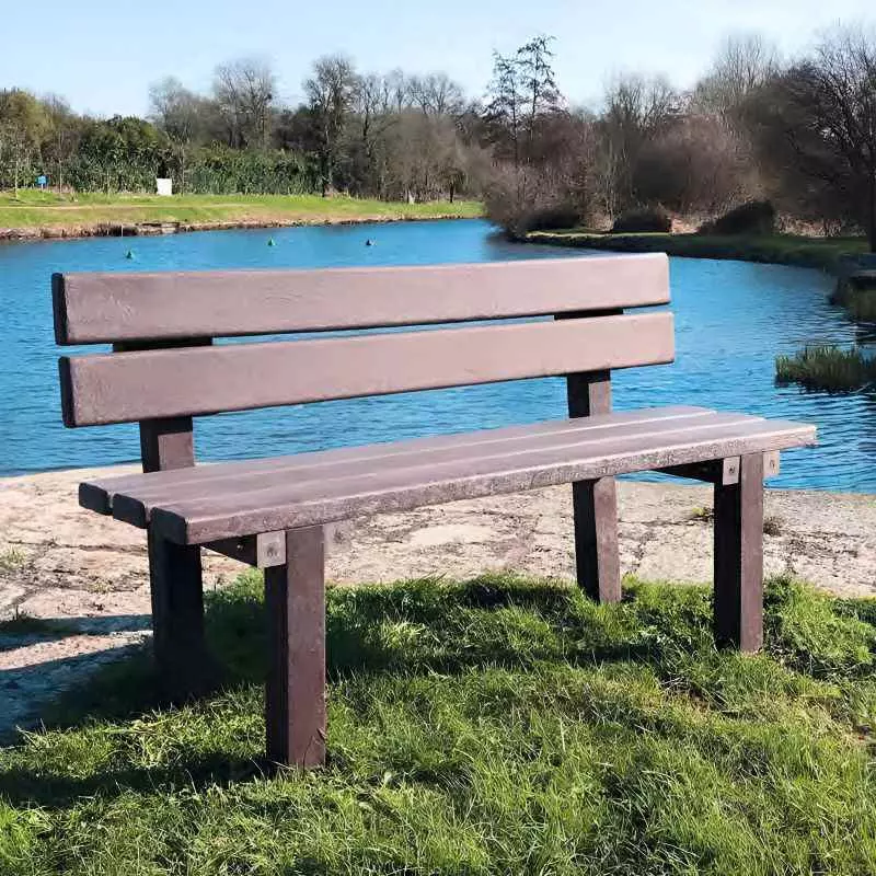 Banc extérieur de ville Alicanthe en plastique recyclé