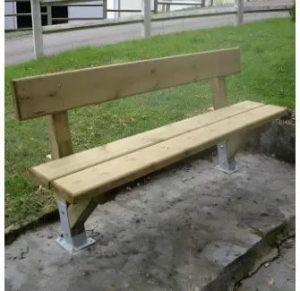 Banc urbain en bois