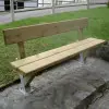 Banc urbain en bois